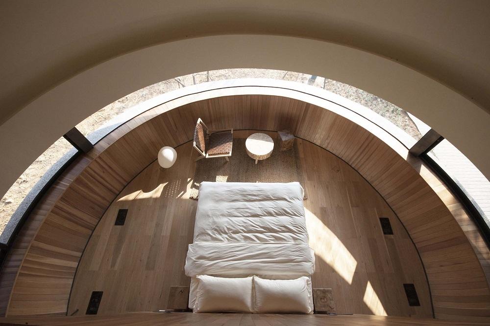 蘑菇木屋 / 休耕建筑