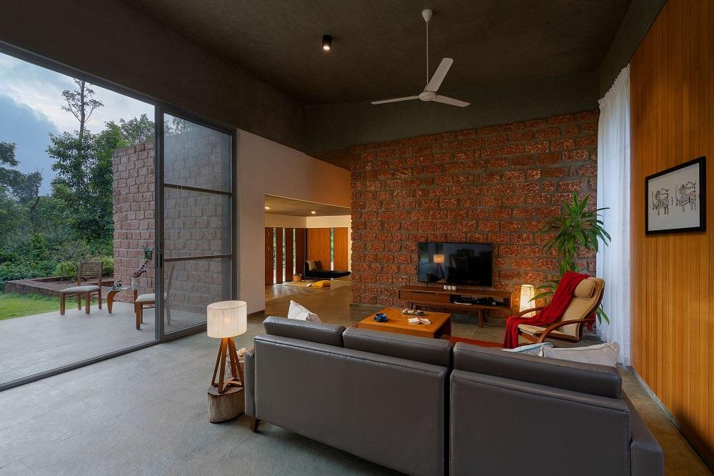 印度卵石形屋 / Greyscale Design Studio