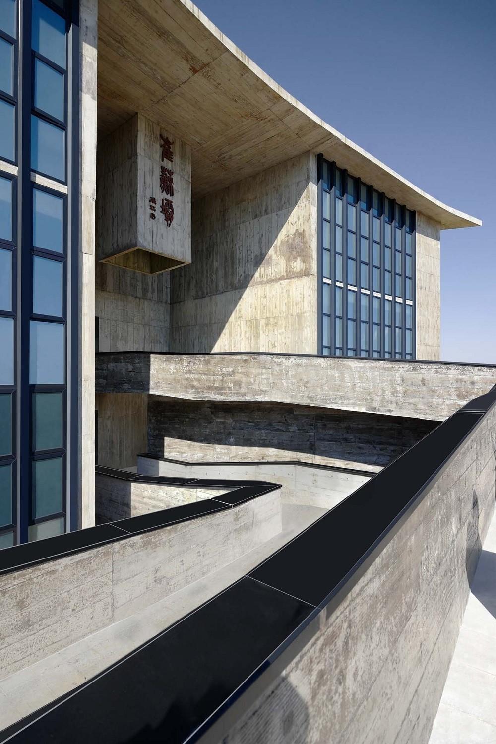 崔苏坝彝文化中心暨国际露营基地 / 西线工作室
