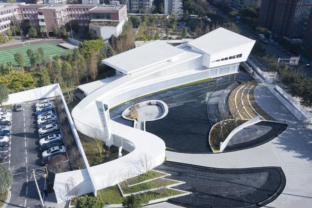 苏坡艺廊 / 小隐建筑——廊桥意象，一幅光影的画卷