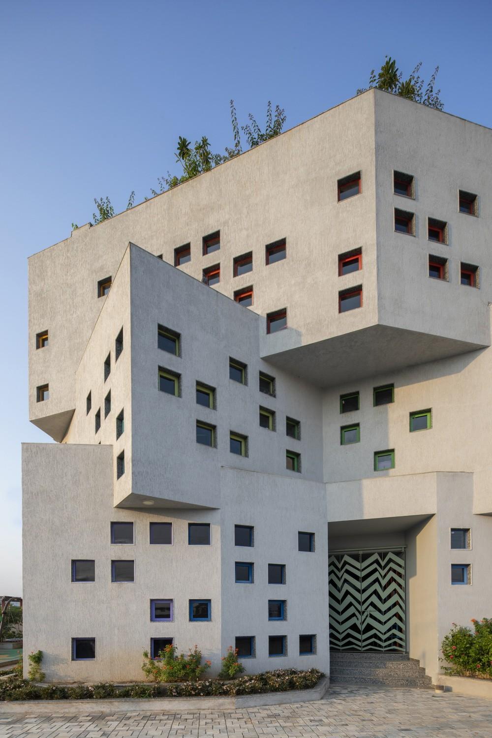 灵感来源于动画片里的三角奶酪！/SferaBlu Architects