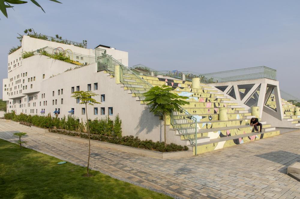 灵感来源于动画片里的三角奶酪！/SferaBlu Architects