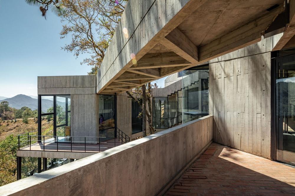 体块的协奏曲：墨西哥蚕园/LAMZ Arquitectura