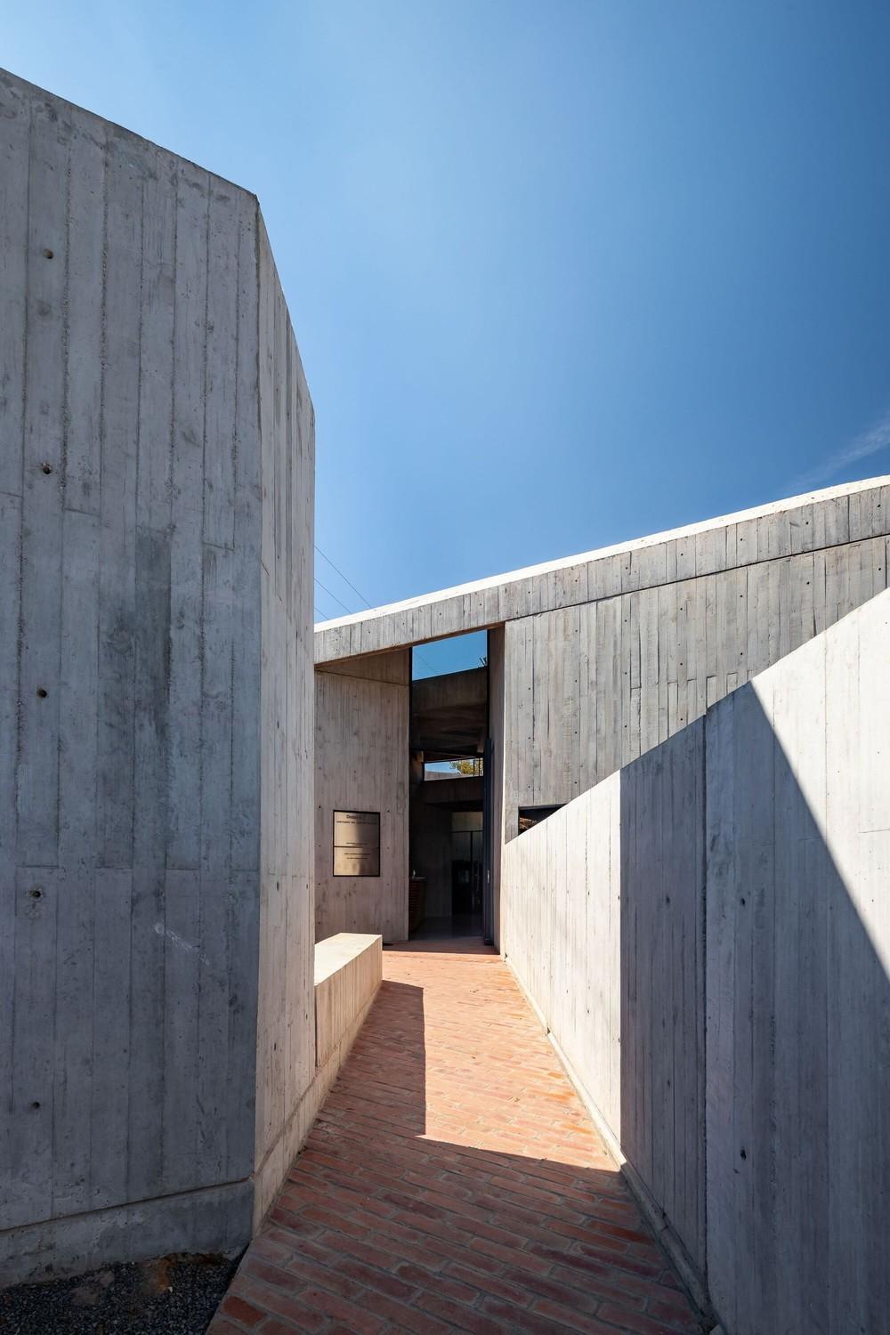 体块的协奏曲：墨西哥蚕园/LAMZ Arquitectura