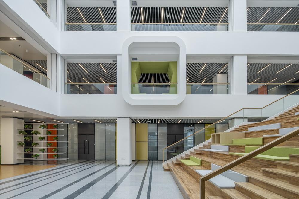 长春兴隆综保区高新技术企业孵化园区/哈工大建筑设计研究院