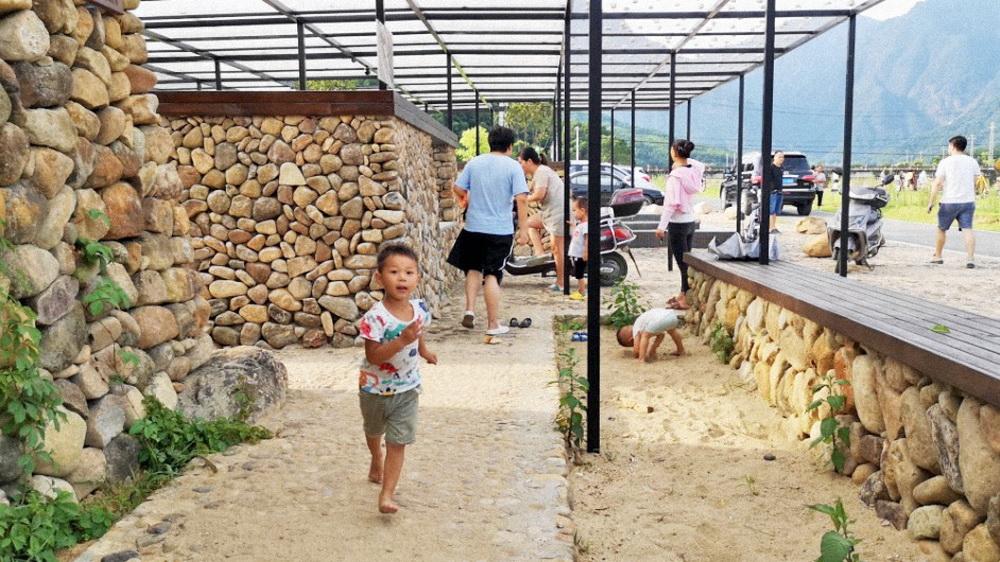 观点访谈 | 如何在中国乡村，上一个有尊严的厕所？