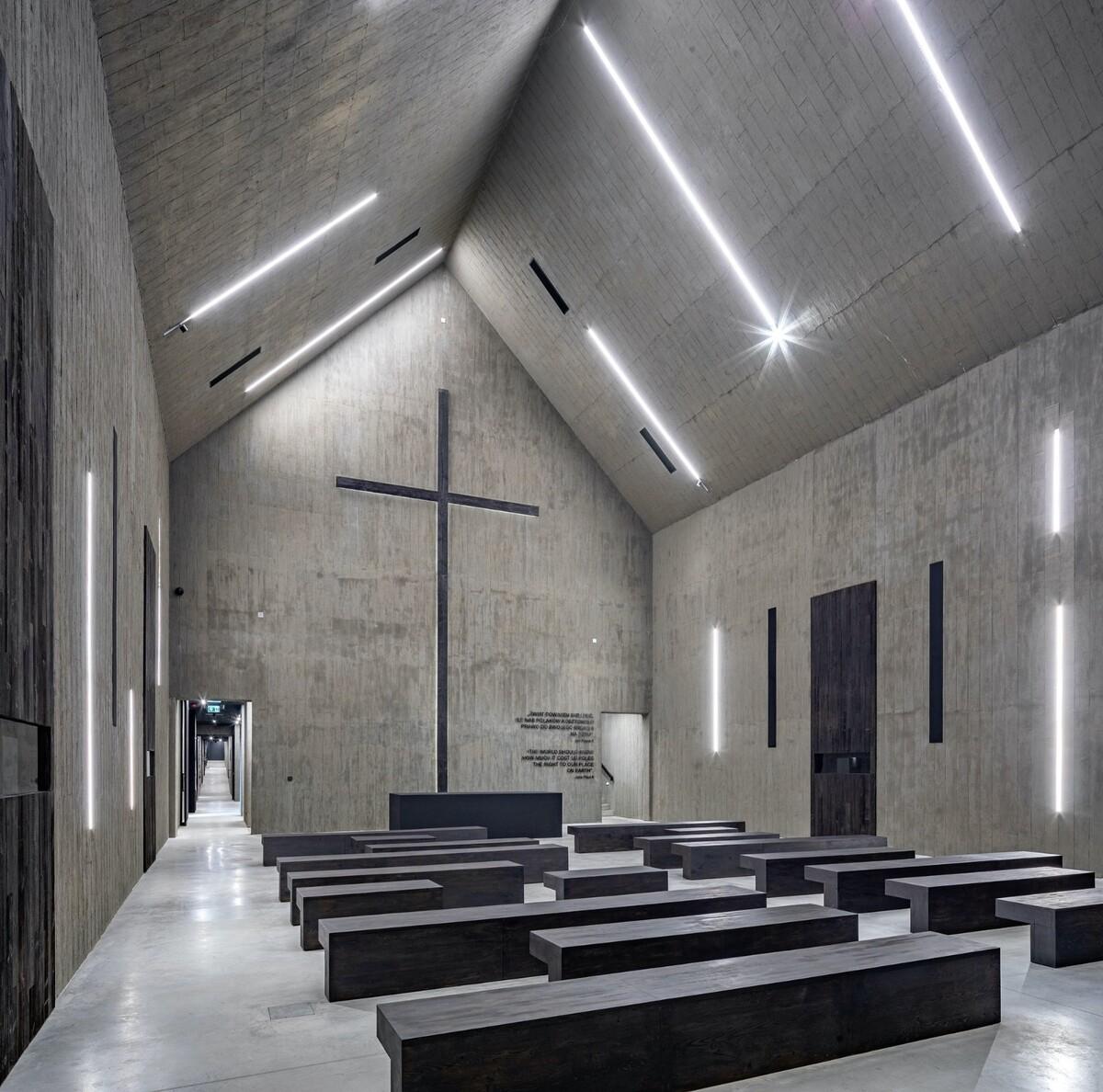 波兰殉难者陵墓 / Nizio Design International