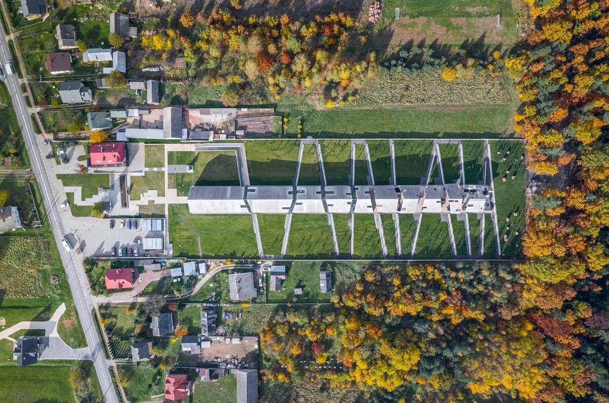 波兰殉难者陵墓 / Nizio Design International