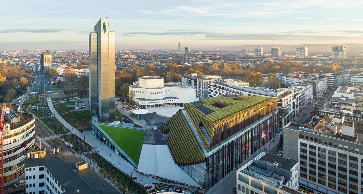 欧洲最大的绿色立面建筑 Kö-BogenII 商业综合体 / ingenhoven architects