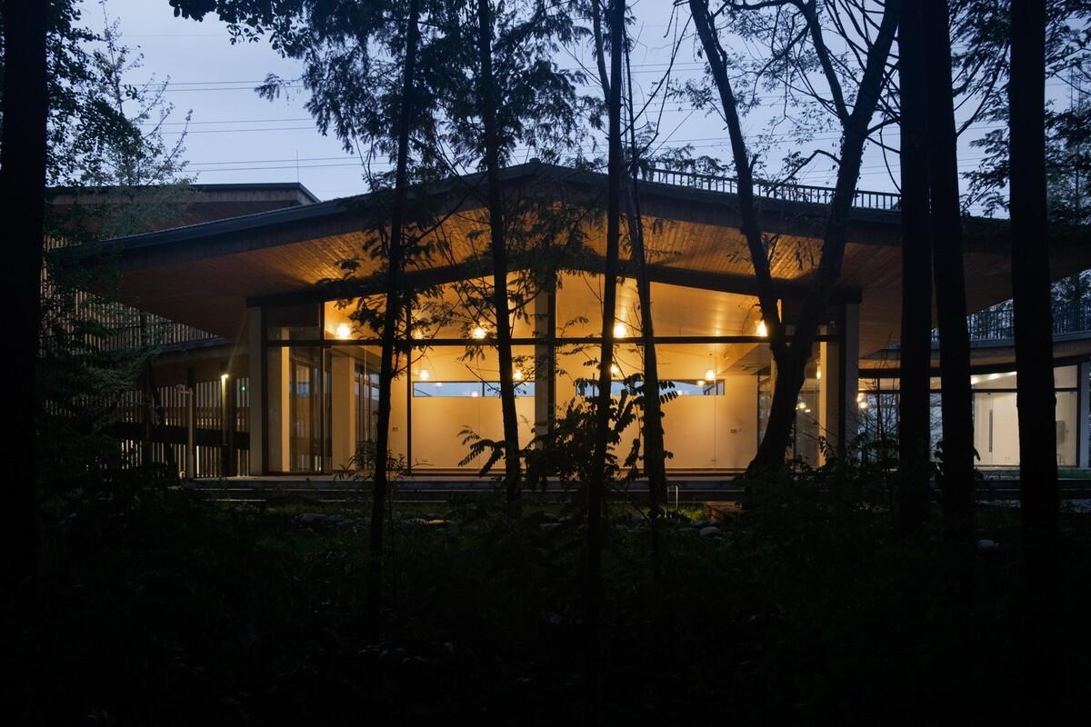 最好的粮油在田间——耕田上的院子，村落中的乐园 / 小隐建筑事务所