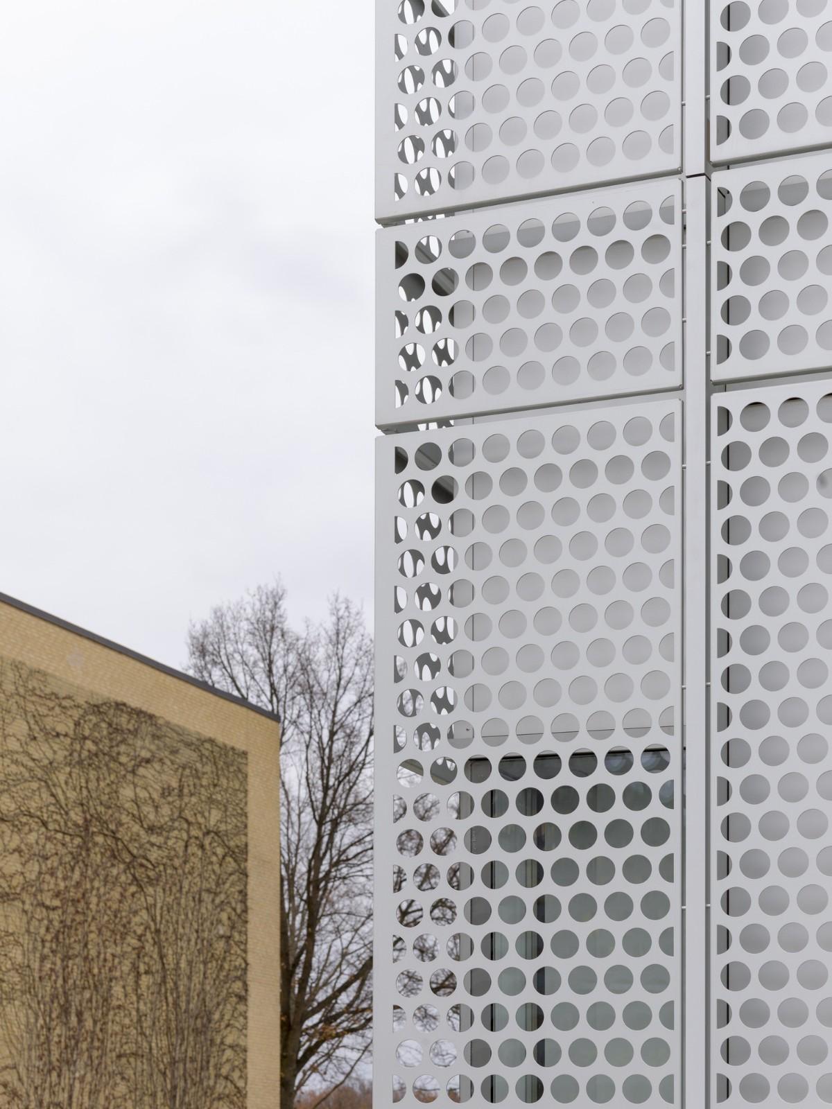 丹麦技术大学生物工程研究实验楼 / Mikkelsen Architects