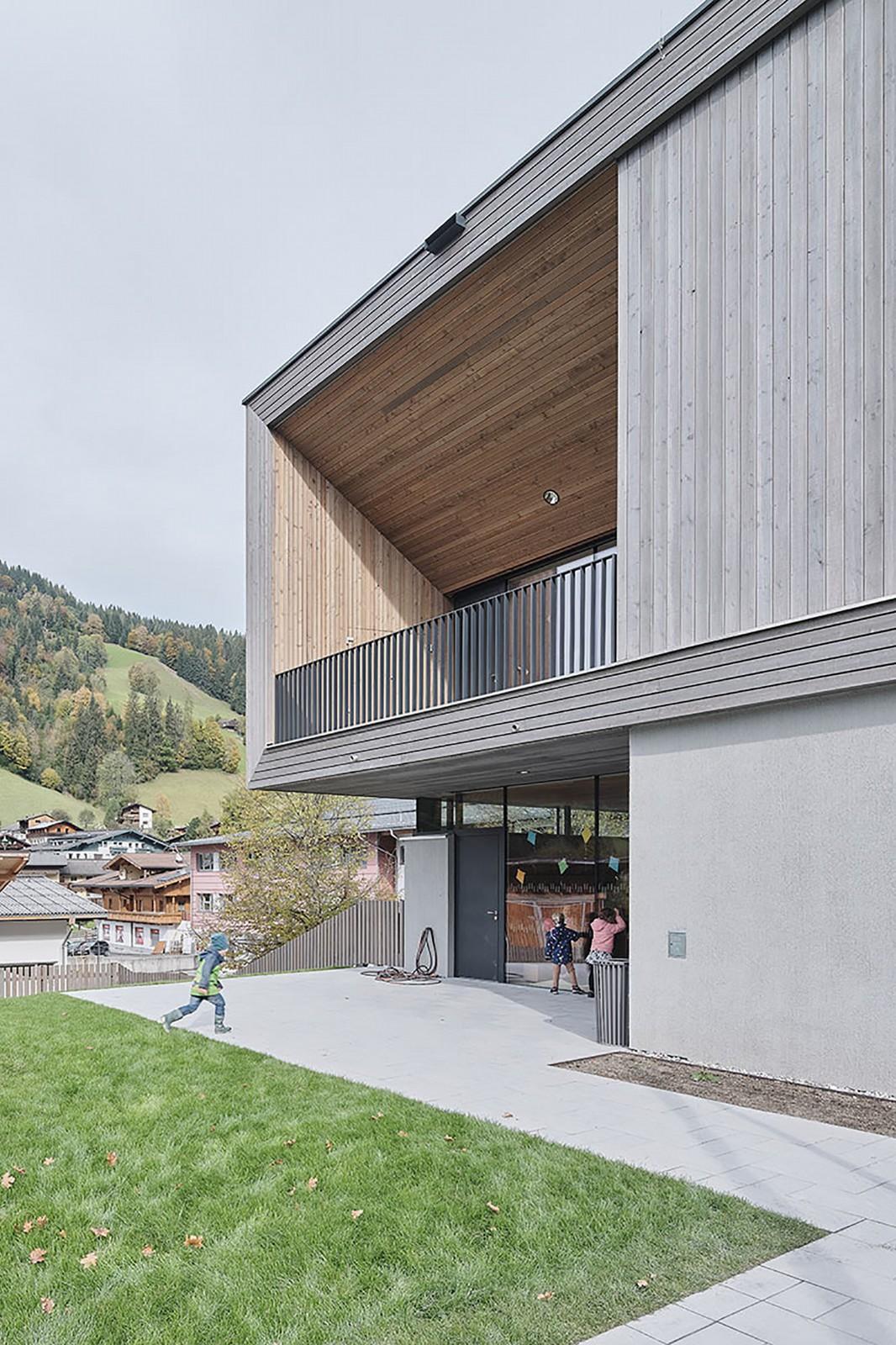 威尔德舍瑙的托儿所和日托班 / Unisono Architekten + Kraft:Werk Architektur