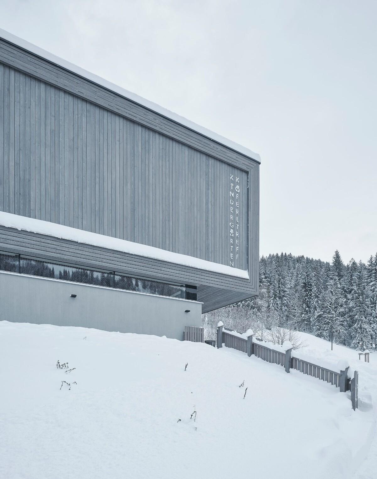 威尔德舍瑙的托儿所和日托班 / Unisono Architekten + Kraft:Werk Architektur