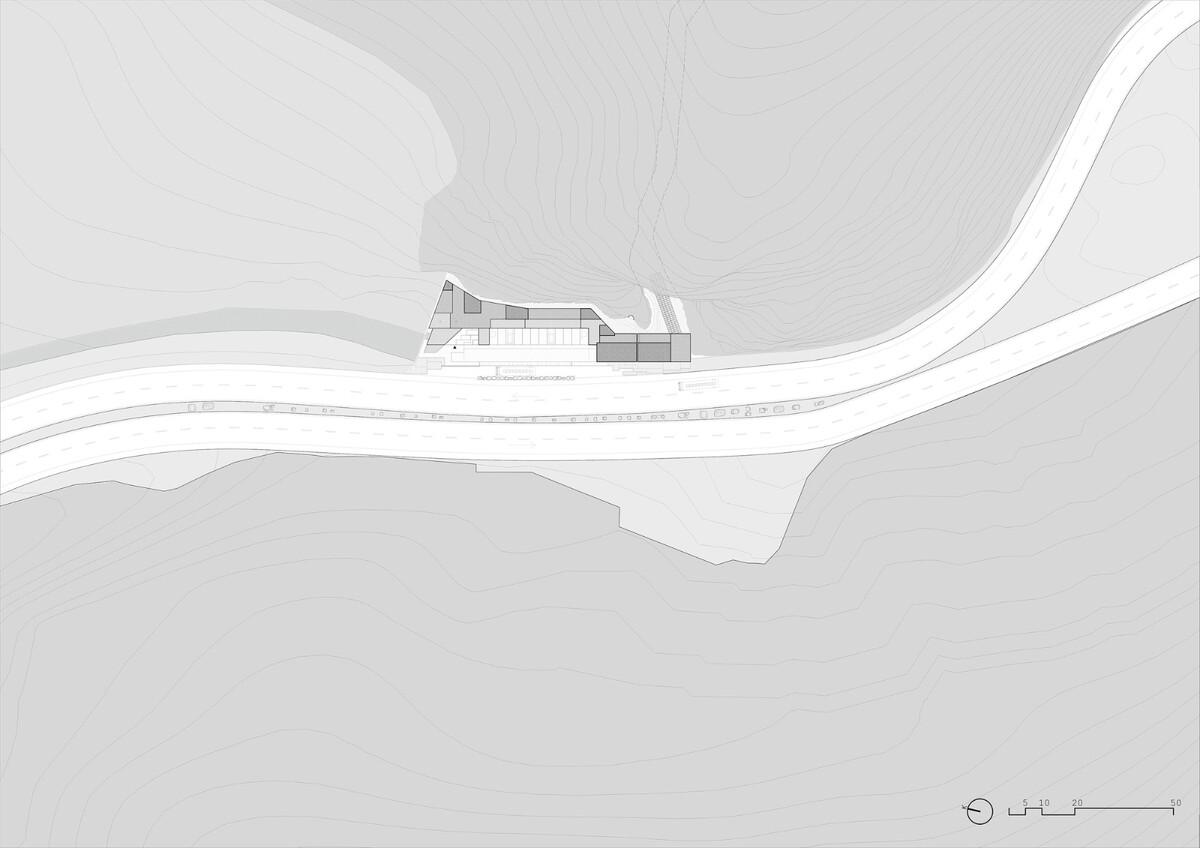 隐蔽式建构，宗古尔达克洞穴游客中心 / Yalin Architectural Design