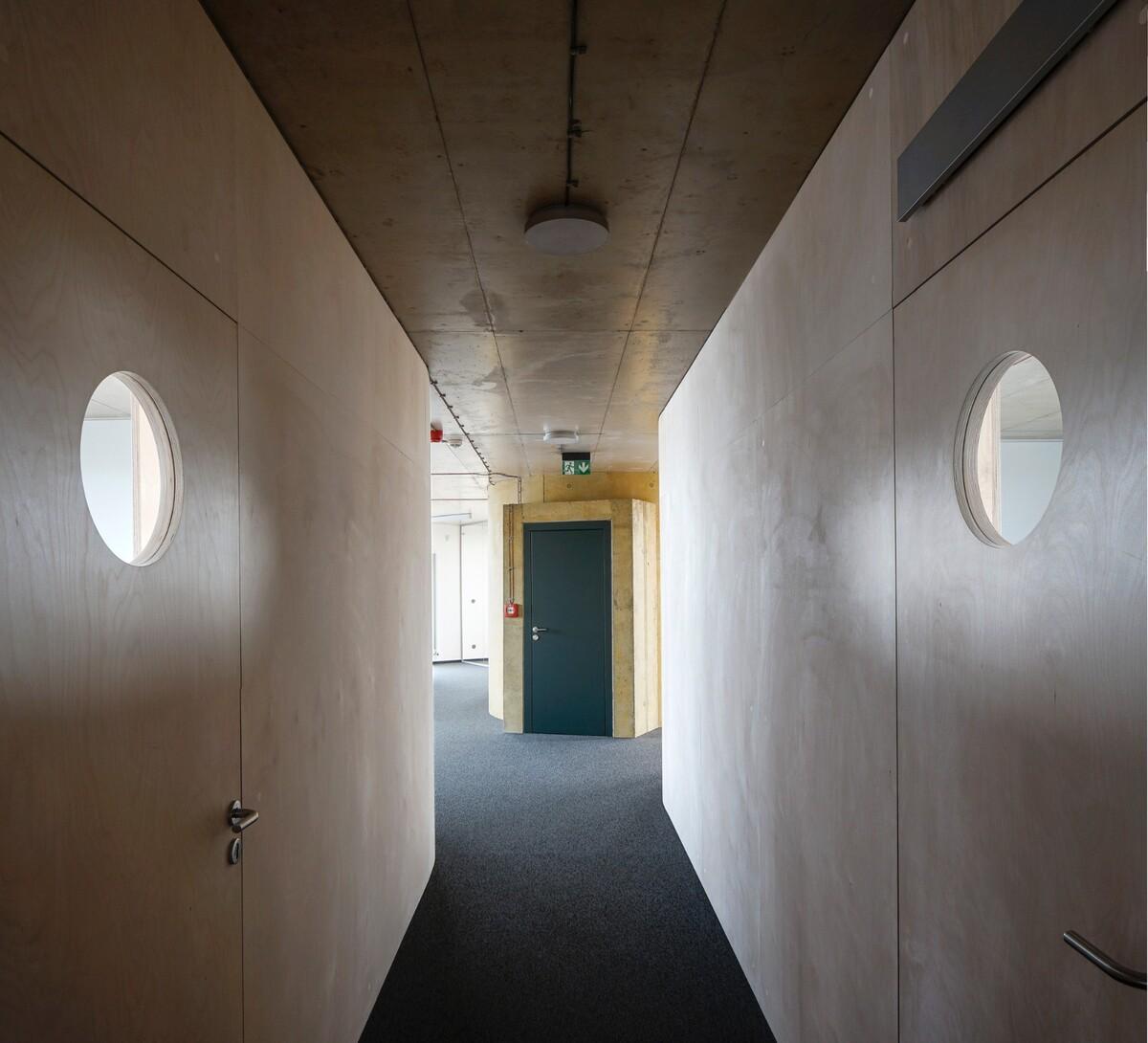 捷克POHL总部 / Rusina Frei Architekti