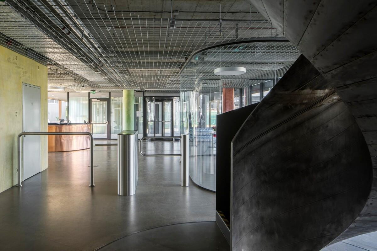 捷克POHL总部 / Rusina Frei Architekti
