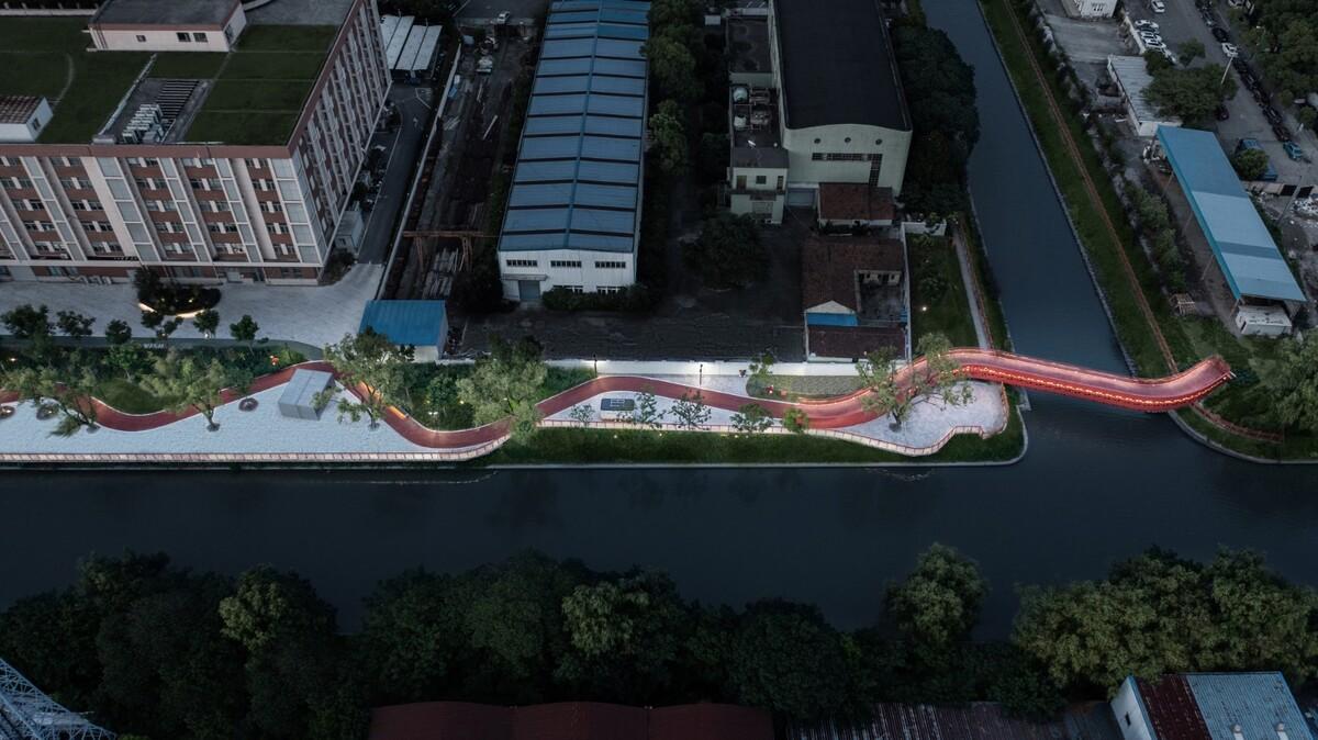 上海闵行横泾港东岸滨水，景观公共空间改造 / SPARK Architects