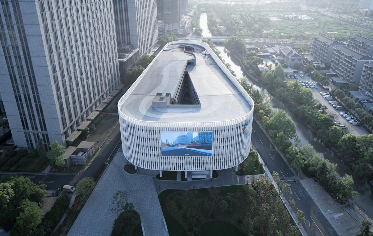 来自停车楼的逆袭：杭州钱投海达停车楼 / 浙江大学建筑设计研究院有限公司