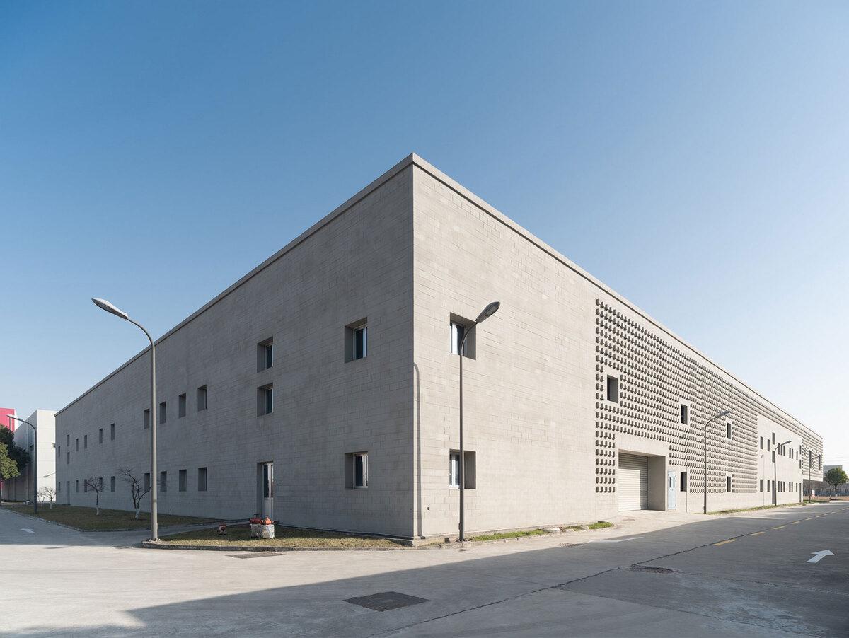和椿科技二号厂房 / 张朋千建筑事务所