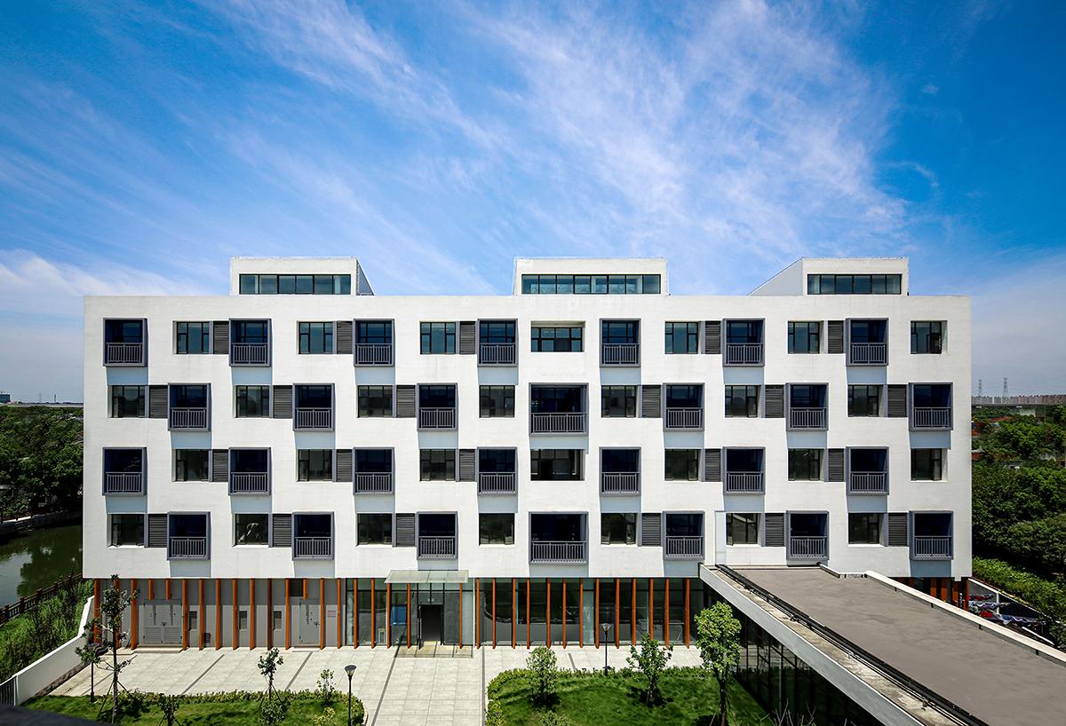 赵巷康宁养护院建筑设计—这里欢迎自由的老灵魂 / 上海久利建筑事务所
