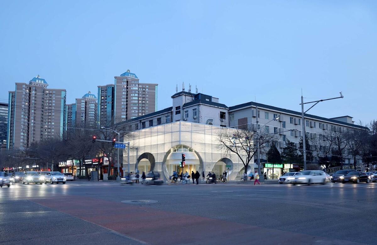 2_B_01_路口对面.jpg