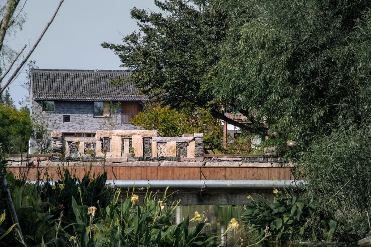 低成本整村改造实践：上海奉贤李窑村乡村振兴 / 水石设计 