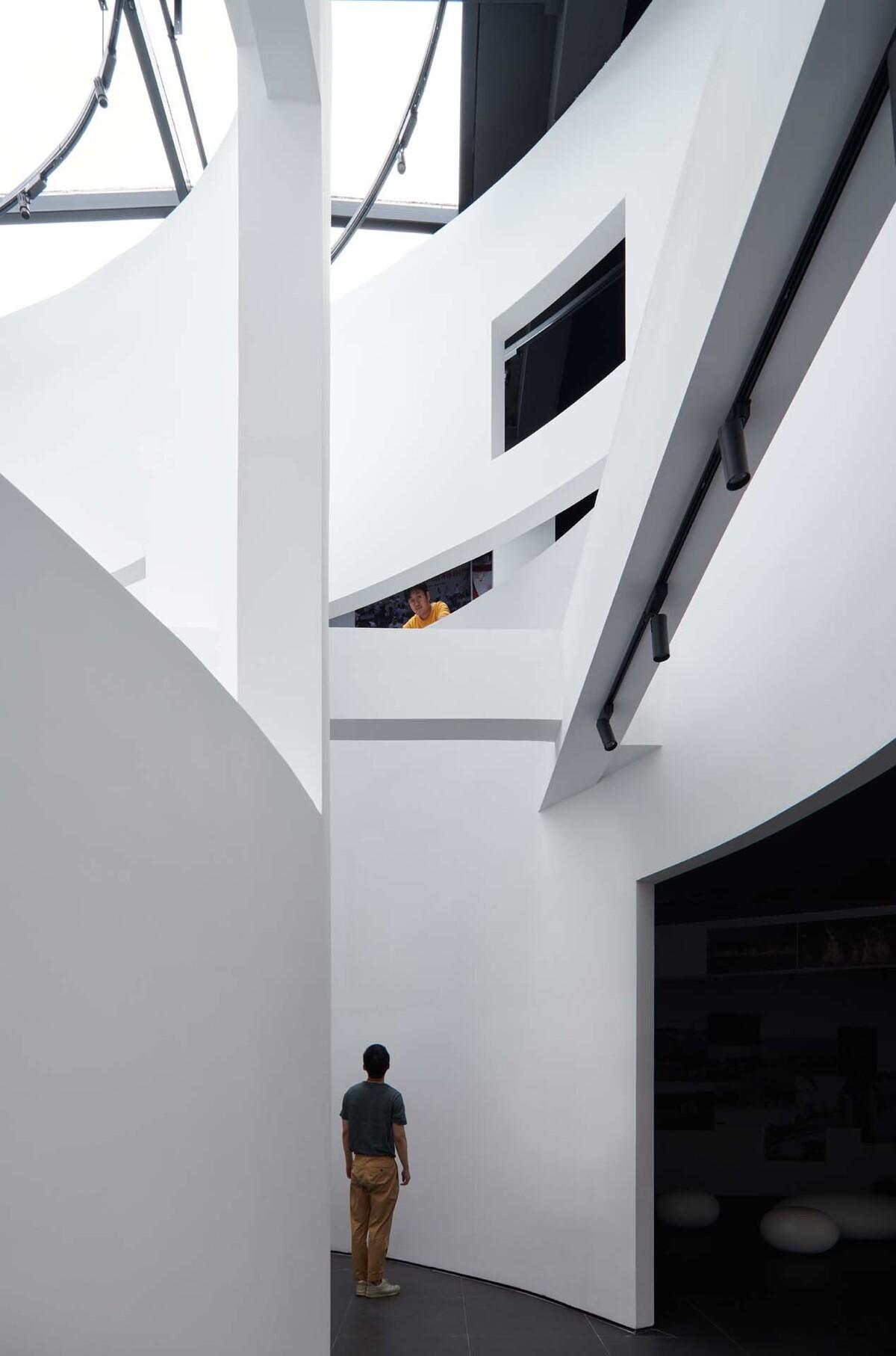 “借山重影”，塘栖枇杷博物馆 / 田之间建筑
