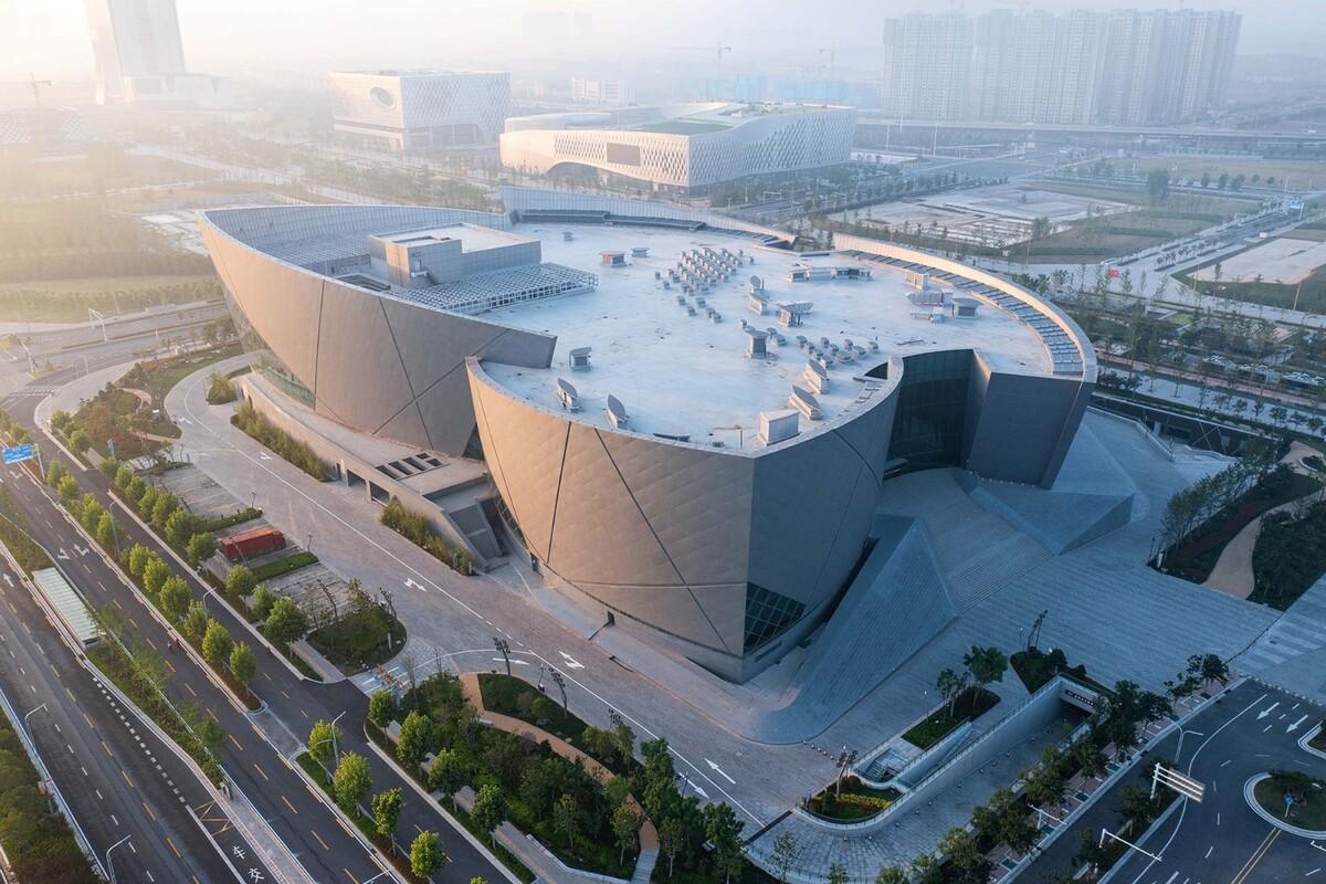 郑州大剧院 / 哈尔滨工业大学建筑设计研究院