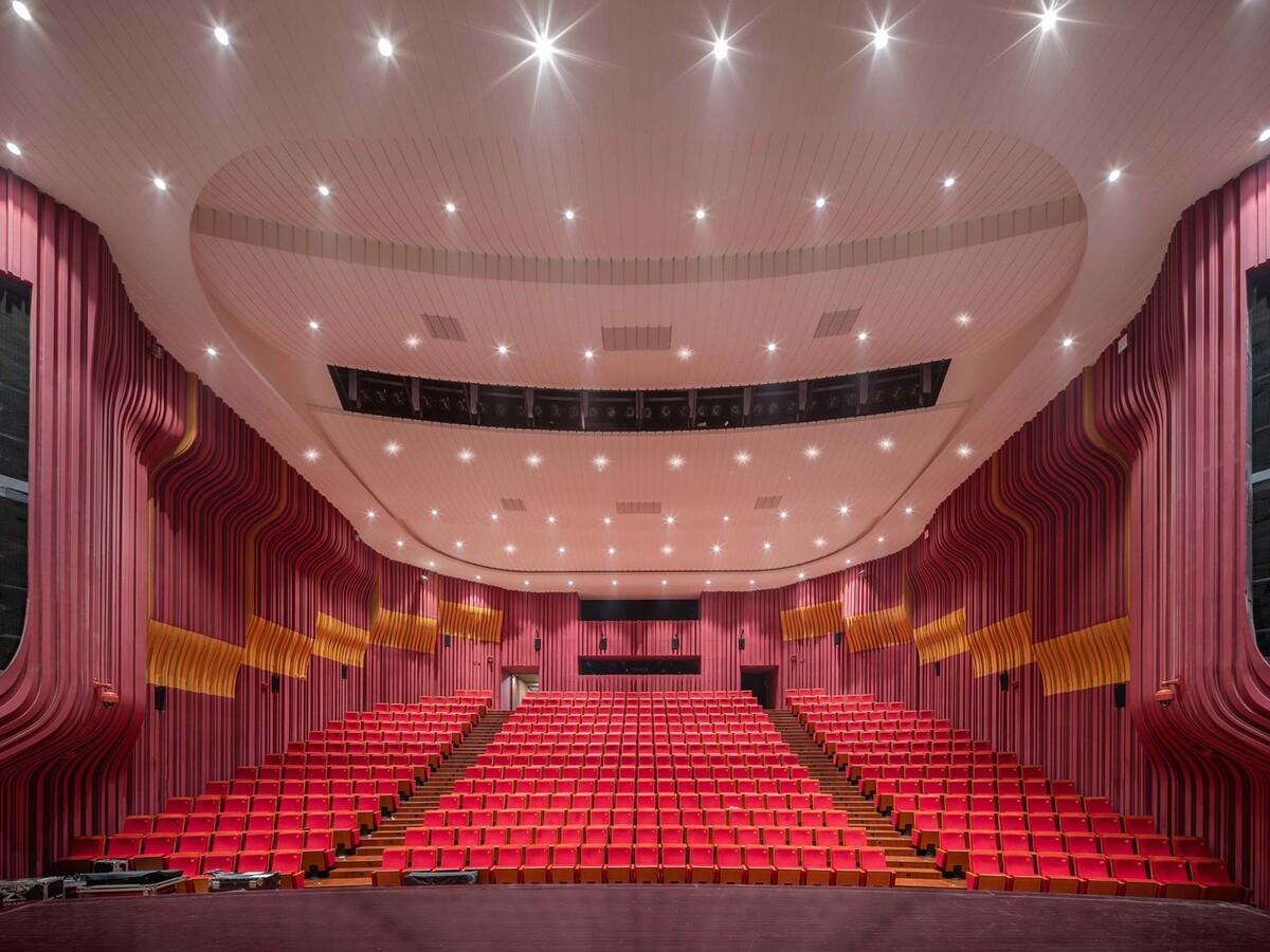 郑州大剧院 / 哈尔滨工业大学建筑设计研究院