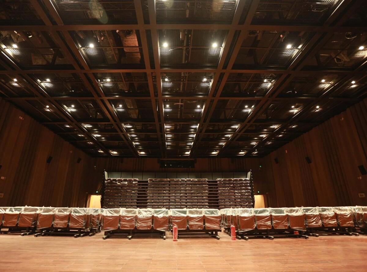 郑州大剧院 / 哈尔滨工业大学建筑设计研究院