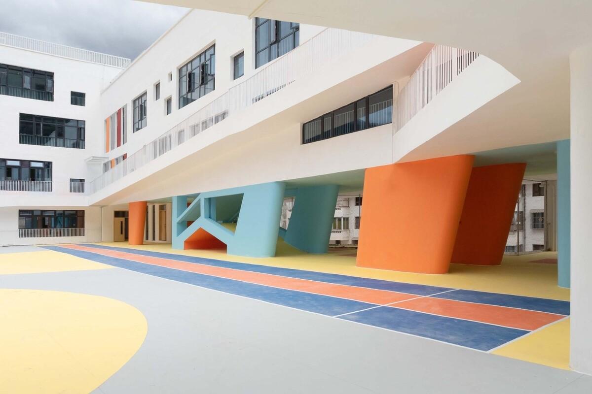 九寨沟县启航幼儿园 / 东意建筑