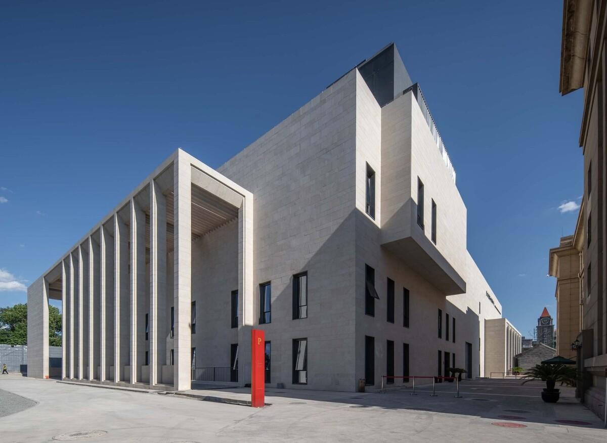 北京国际戏剧中心 / 北京市建筑设计研究院胡越工作室