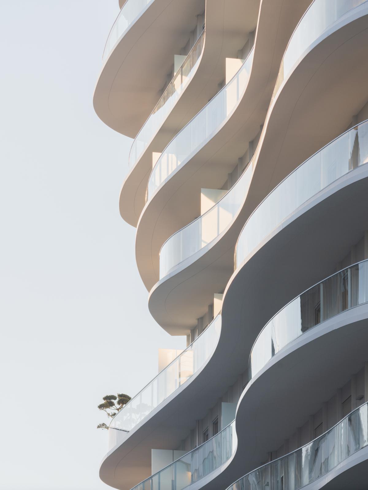 01_MAD_UNIC Residential_by Jared Chulski.jpg
