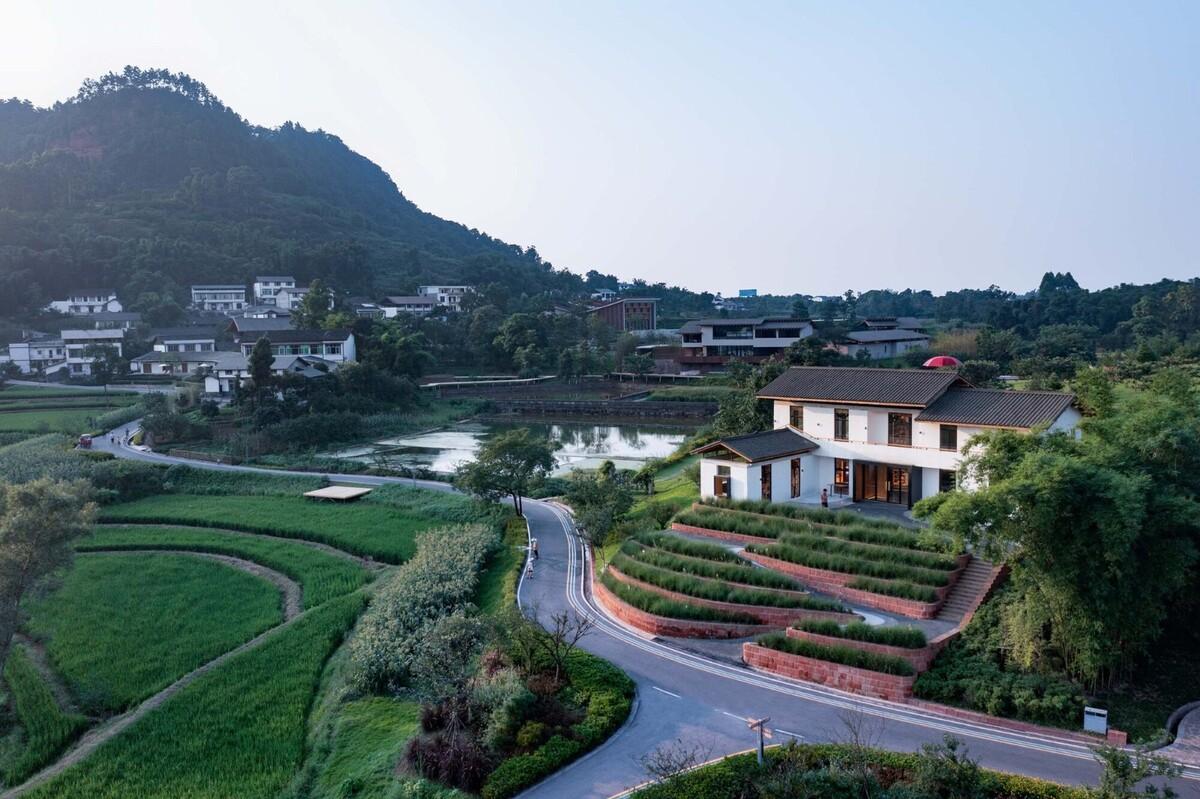 安石乡村书局 / 锋茂建筑