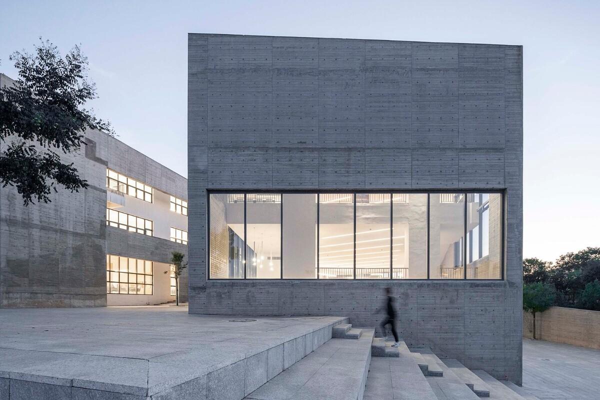 友兰中学图艺综合楼 / WAU建筑事务所