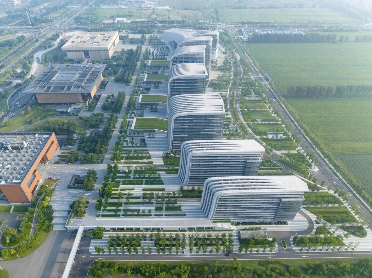高山流水、兼收并蓄的城市文化新名片—济宁市文化中心三期文化产业园 / Laguarda.Low Architects (LLA)