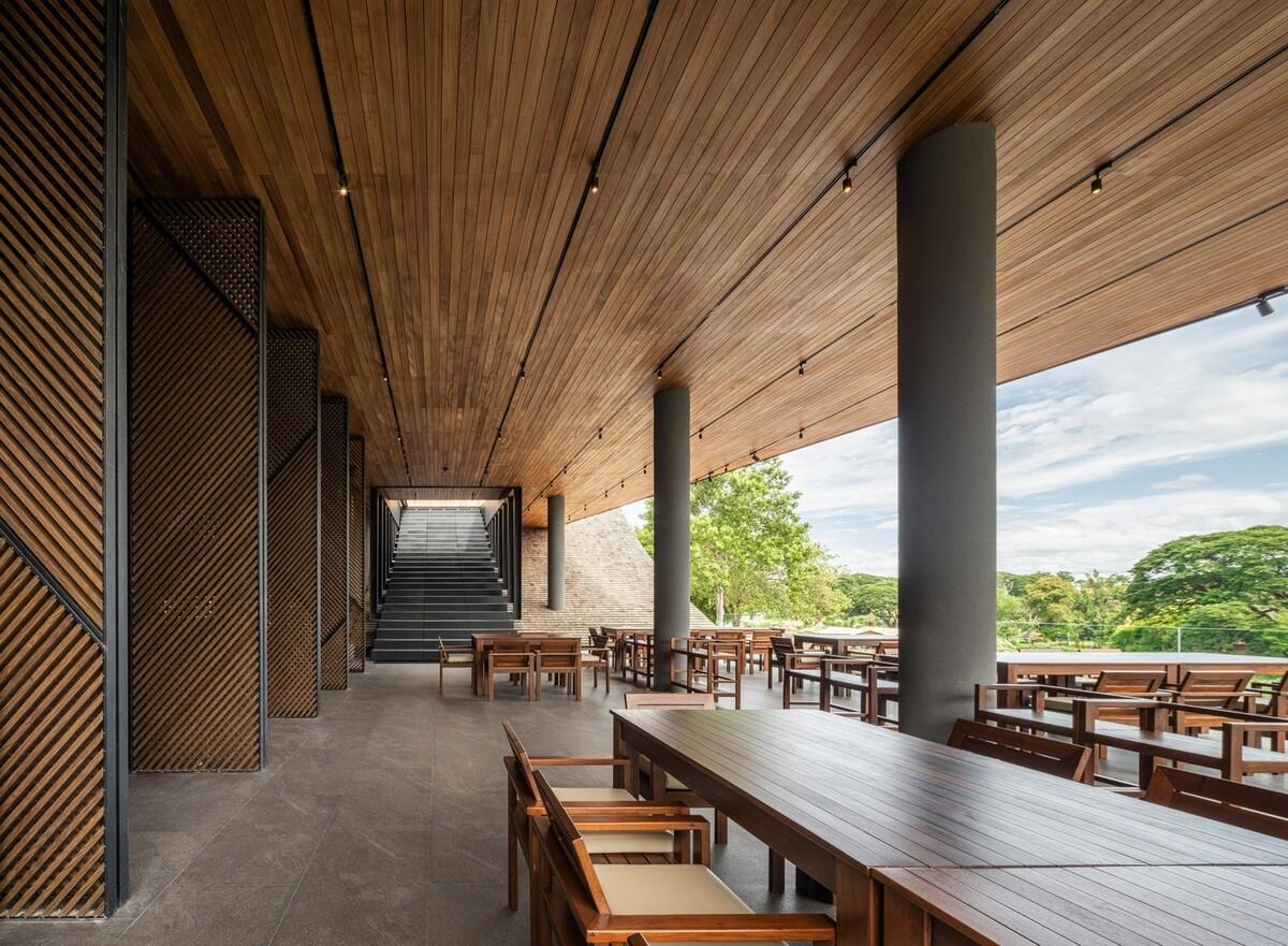 超大规模泰式餐厅 Keereetara / IDIN Architects