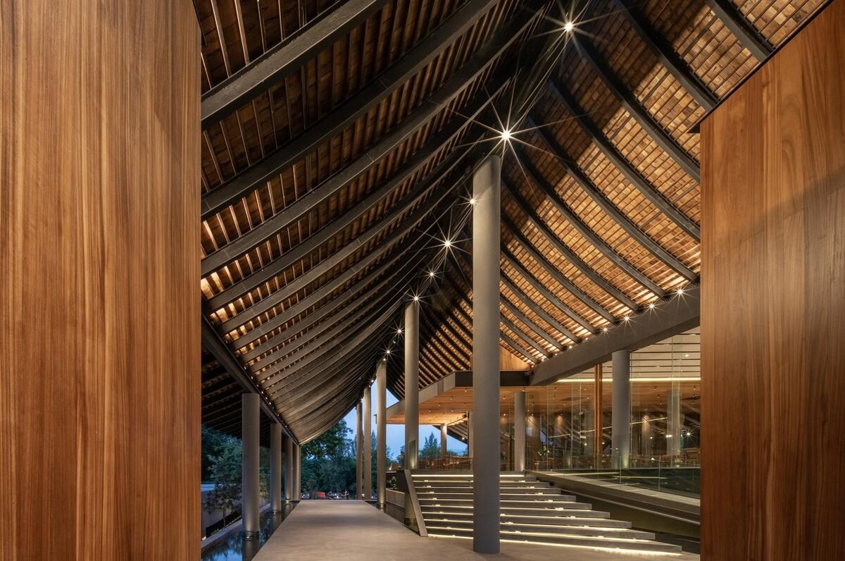 超大规模泰式餐厅 Keereetara / IDIN Architects
