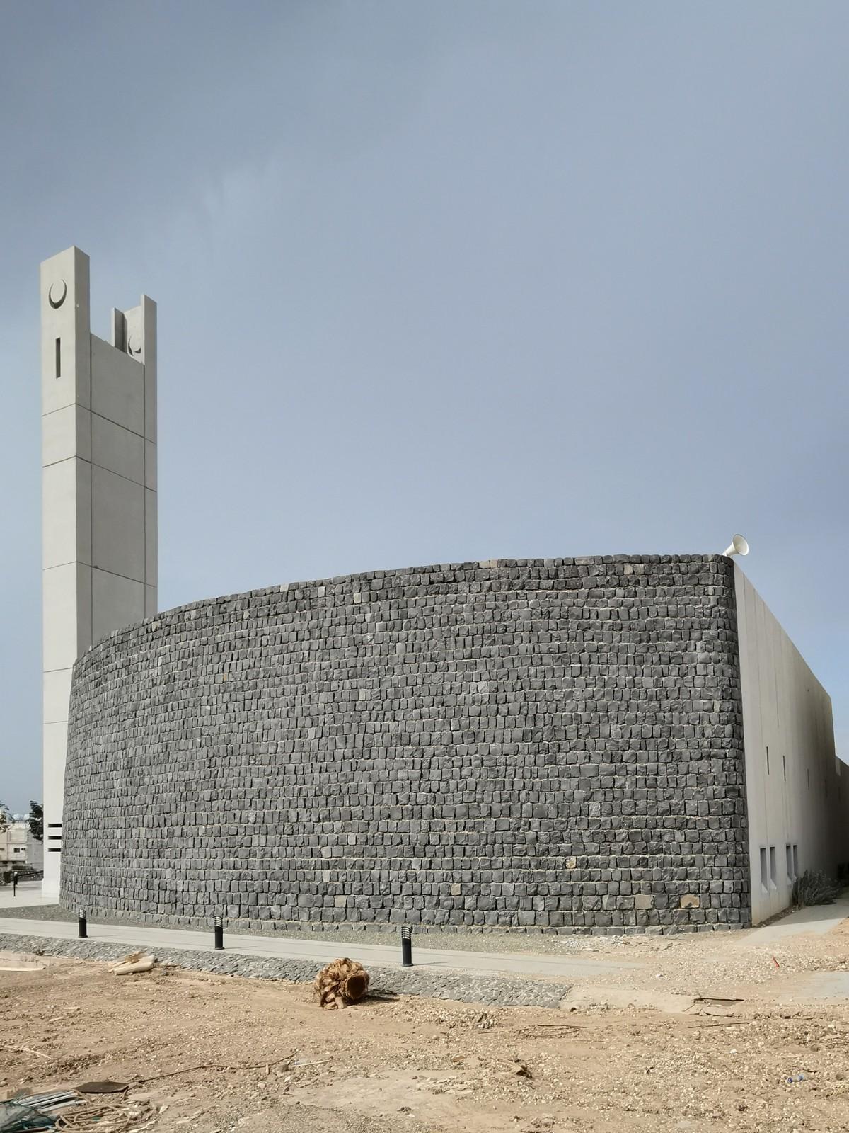 光与石，Al Gharra 清真寺 / Mohammed Ibrahim Shafee Architectural Office