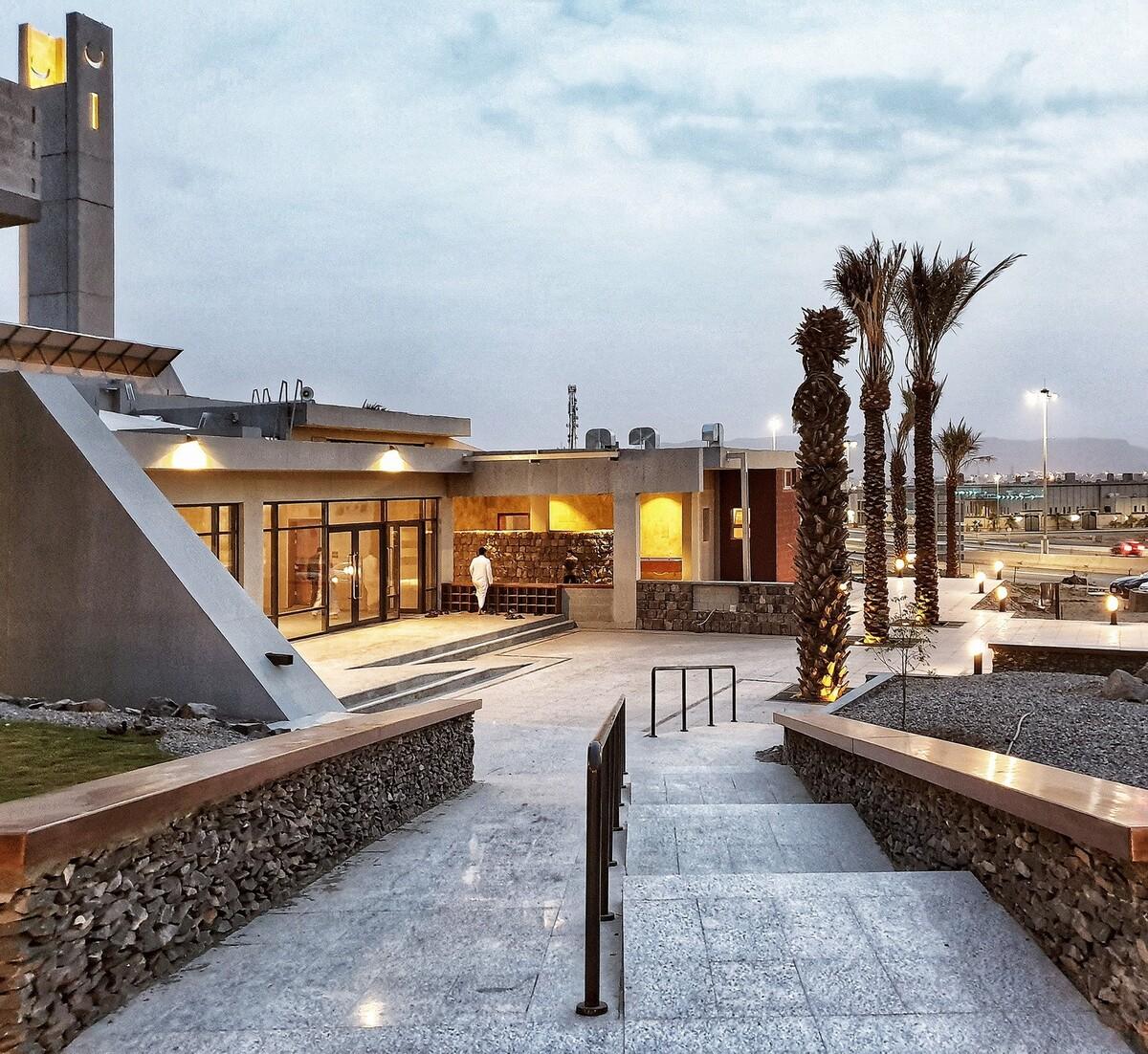 光与石，Al Gharra 清真寺 / Mohammed Ibrahim Shafee Architectural Office