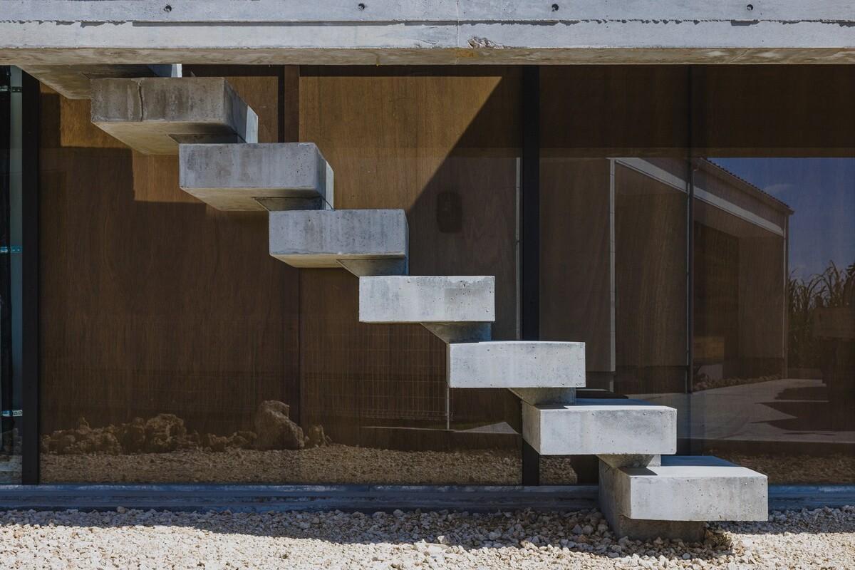 独脚屋 / IGArchitects