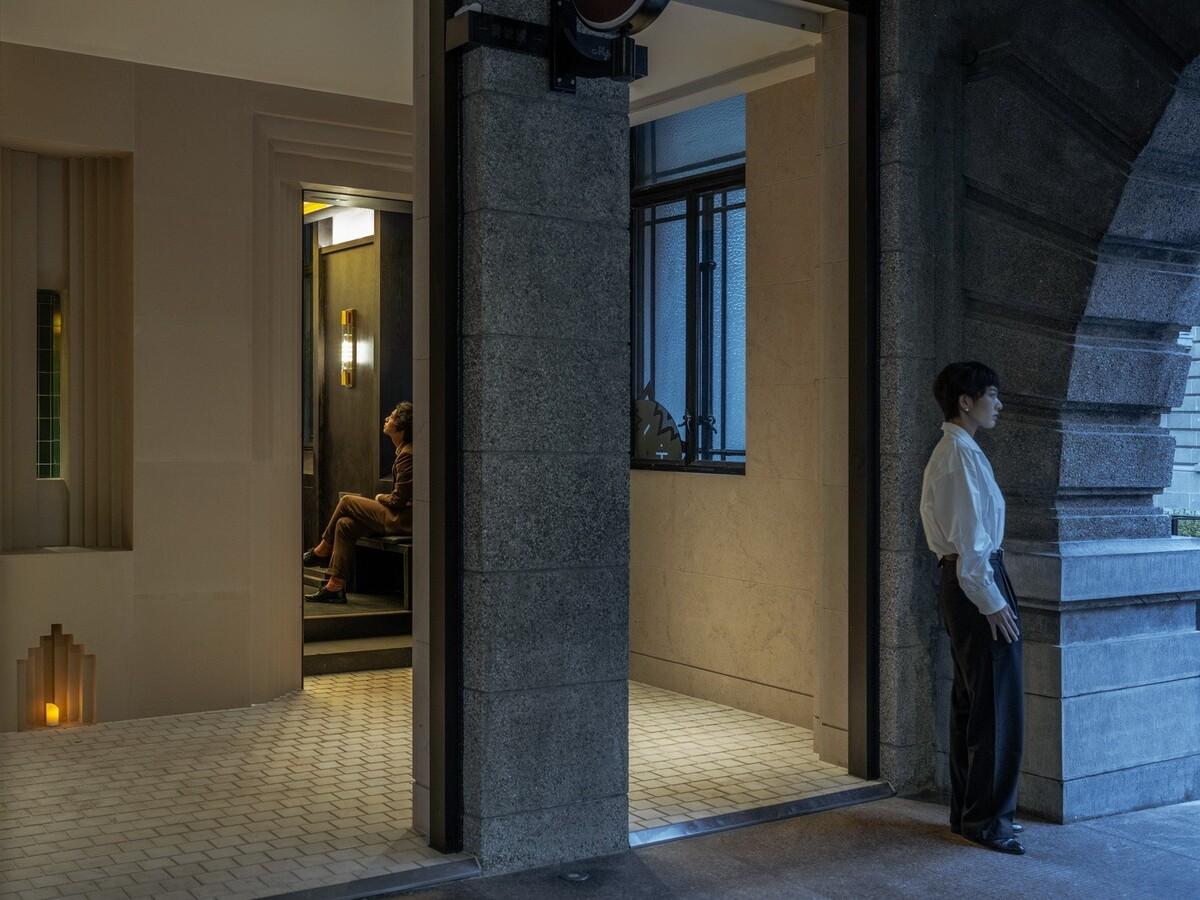 Piazza in a room：Mapoly Coffee满坡栗咖啡(历史博物馆店) / Wutopia Lab