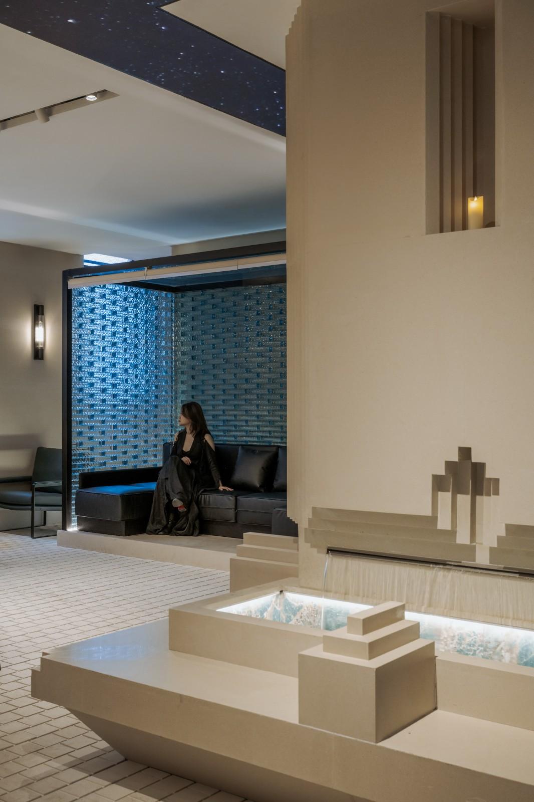 Piazza in a room：Mapoly Coffee满坡栗咖啡(历史博物馆店) / Wutopia Lab