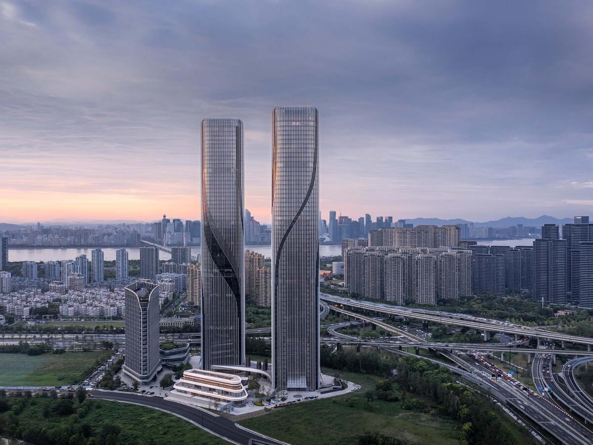钱江潮涌：杭州世茂智慧之门超高层城市综合体 / 姜平工作室