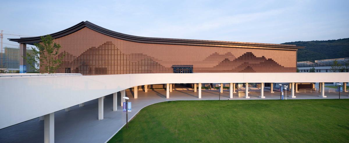 富阳银湖体育中心:亚运射击射箭现代五项馆 / 浙江大学建筑设计研究院