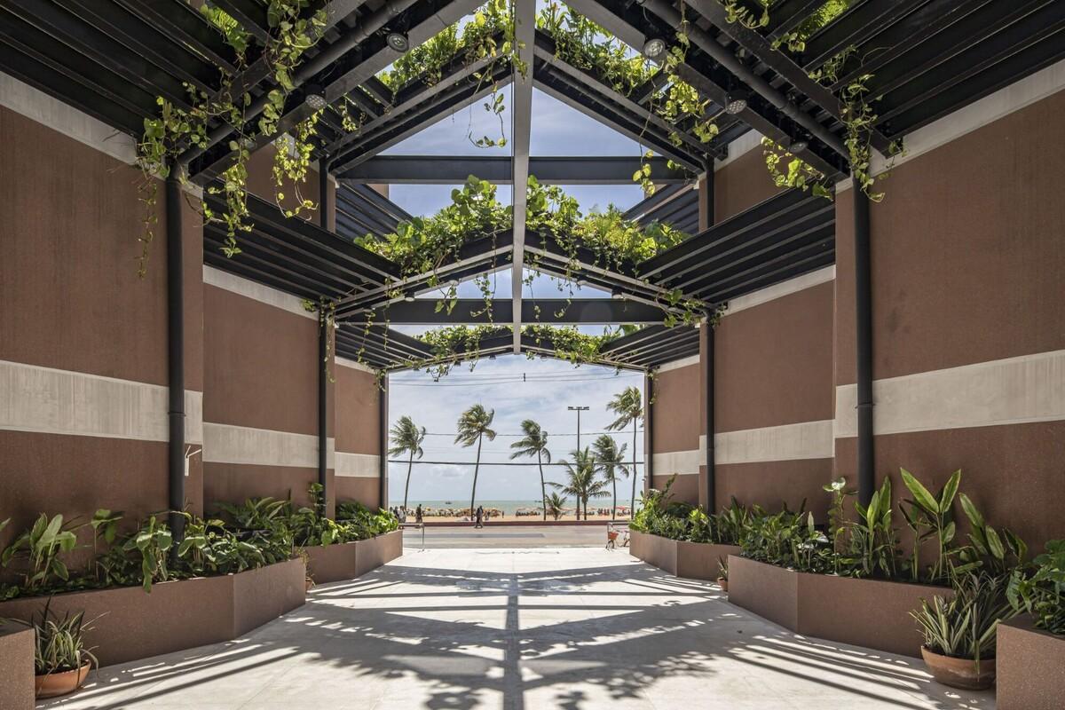 BA’RA 酒店 / Plan:b arquitectos