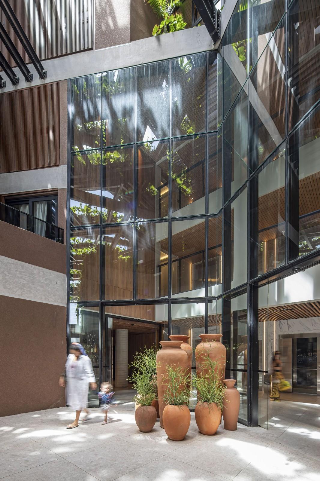 BA’RA 酒店 / Plan:b arquitectos