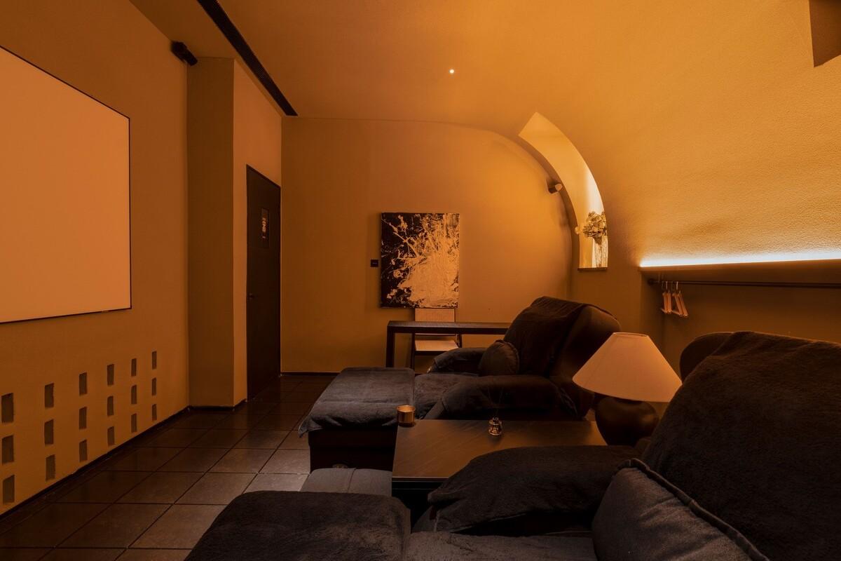 内向理疗SPA，沈阳 / 素造建筑