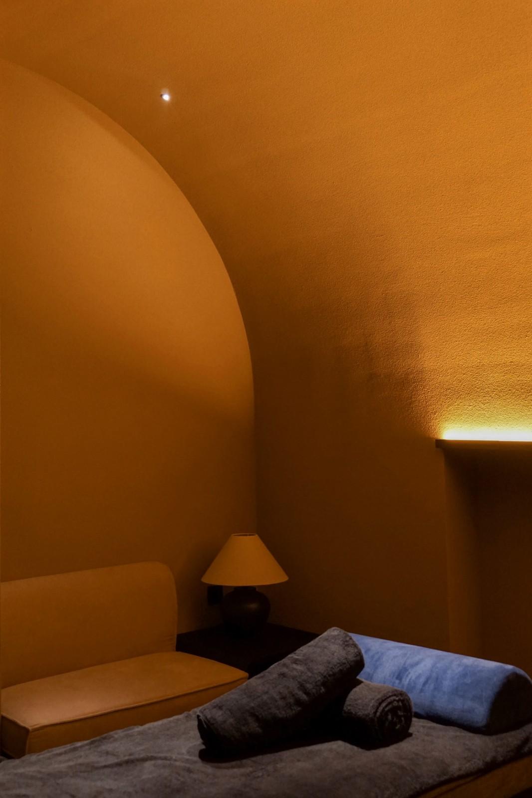内向理疗SPA，沈阳 / 素造建筑