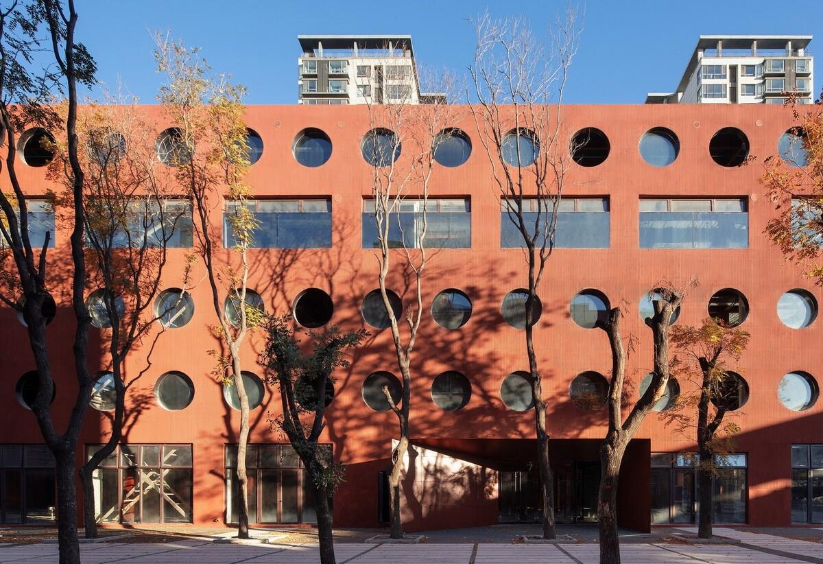 南小营供热厂改造，越界锦荟园 / 原地建筑